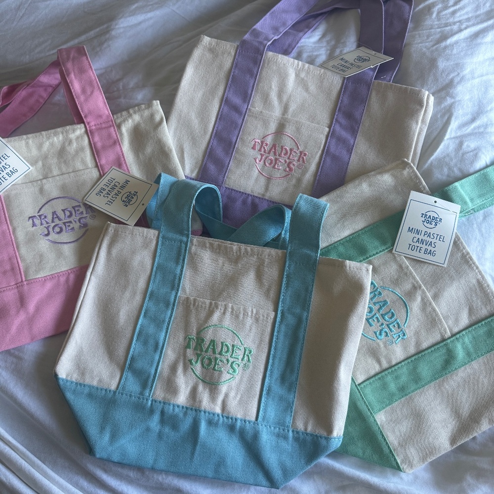 🆕🩵🩷💜💚 Trader Joes Pastel Mini Tote 4 Color Set